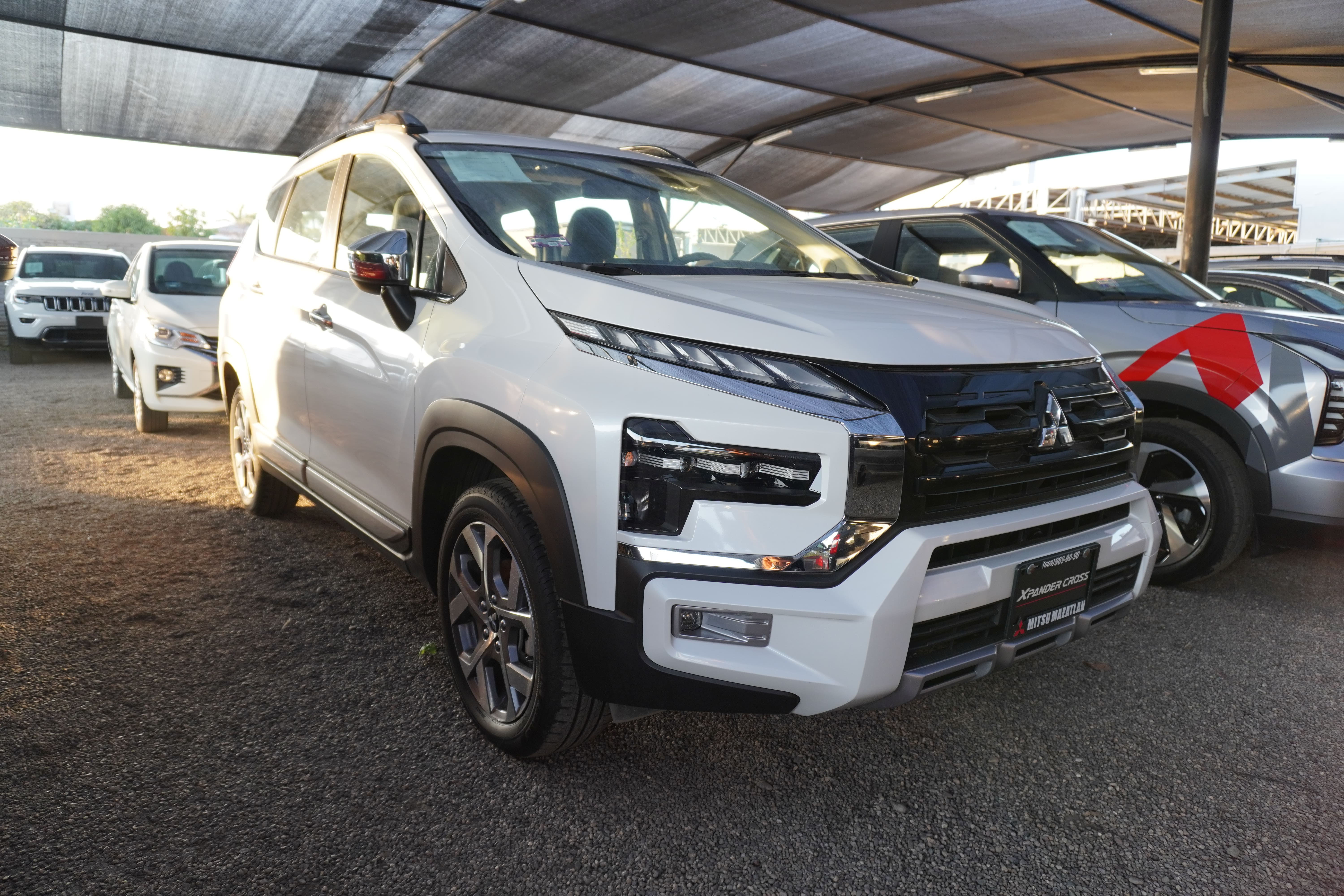 Xpander 2022 WHITE - NN000939