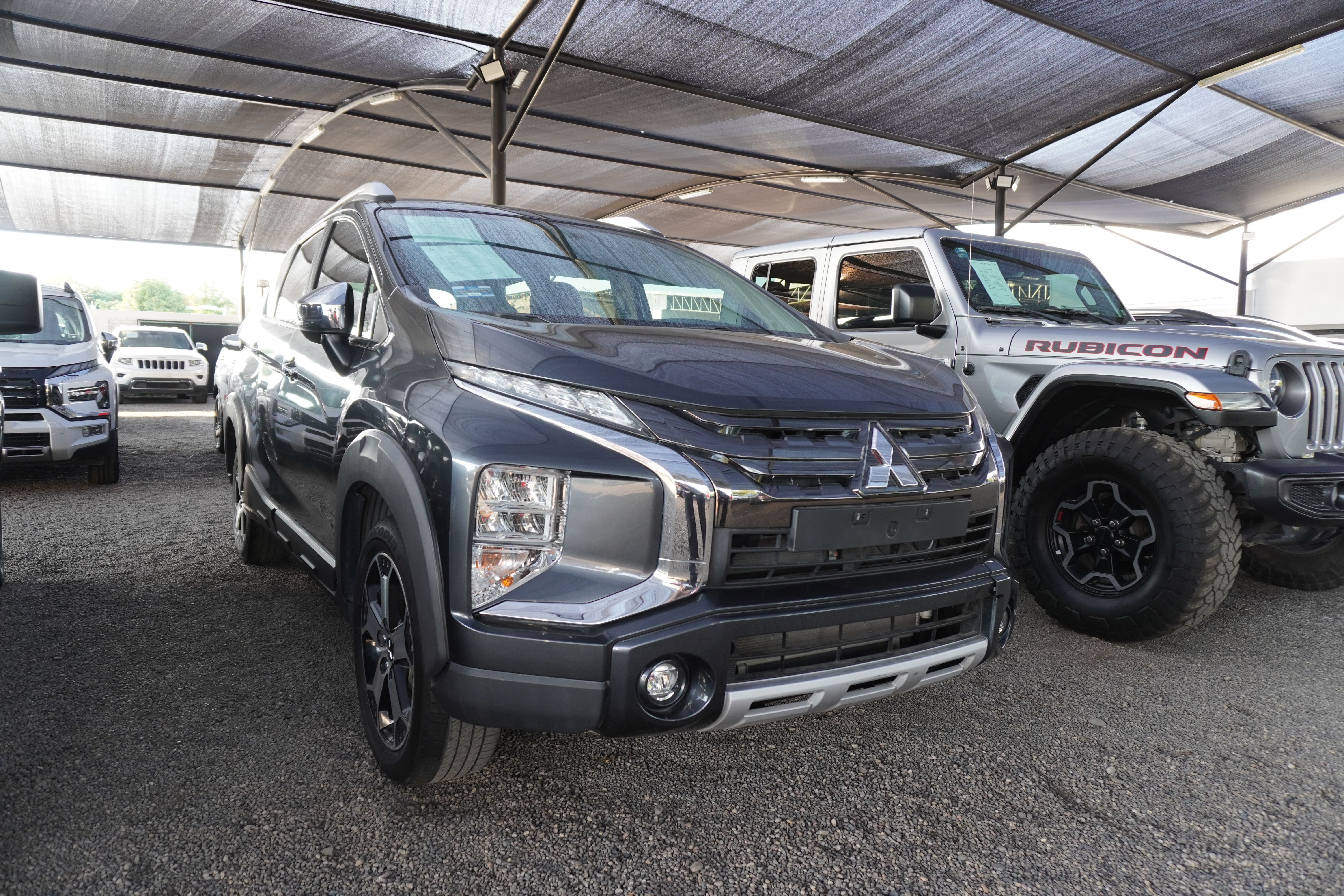 Xpander 2023 GRAPHITE GRAY METALLIC - PN004784