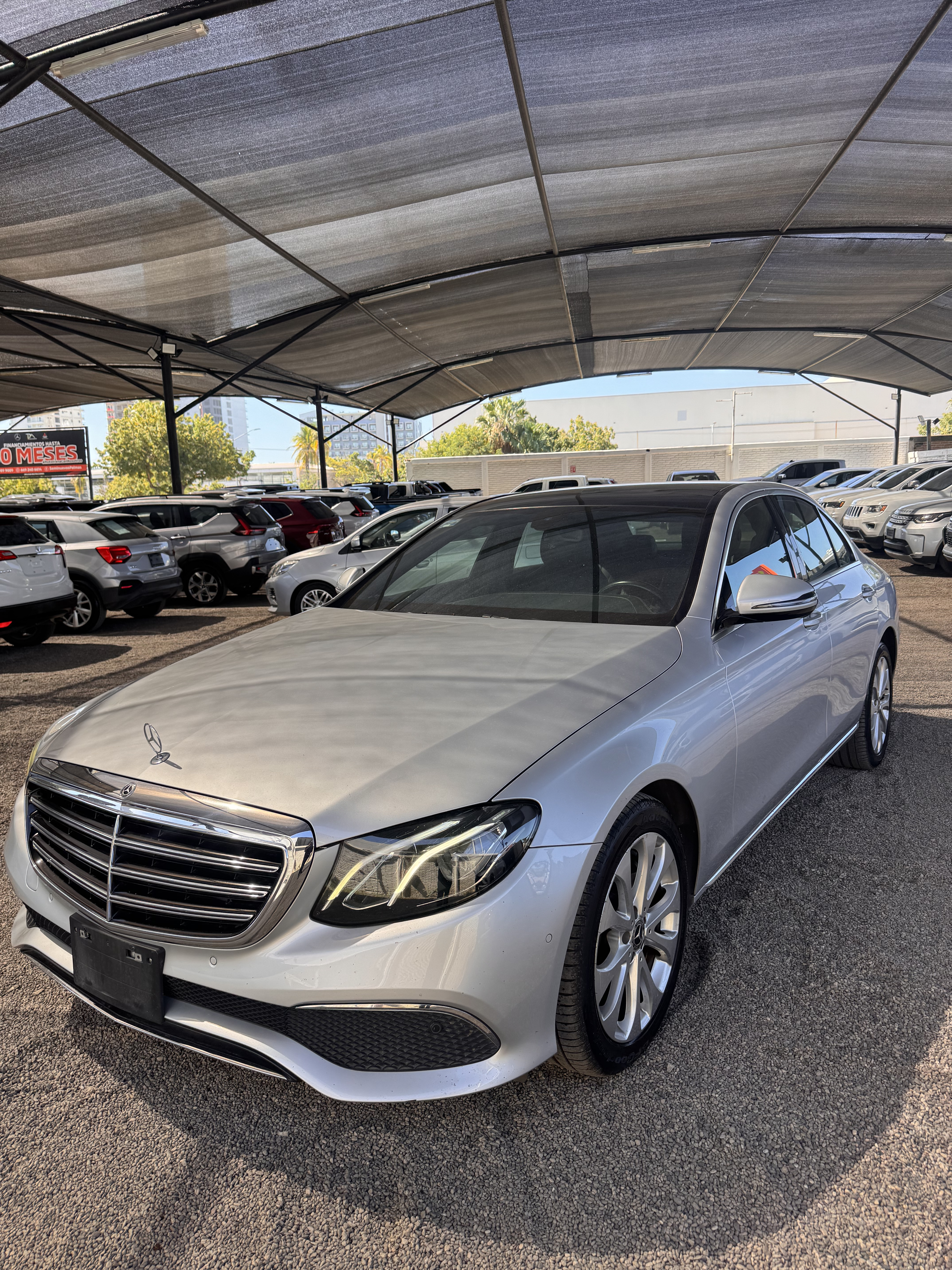 Clase E 2020 PLATA IRIDIO - LA730951