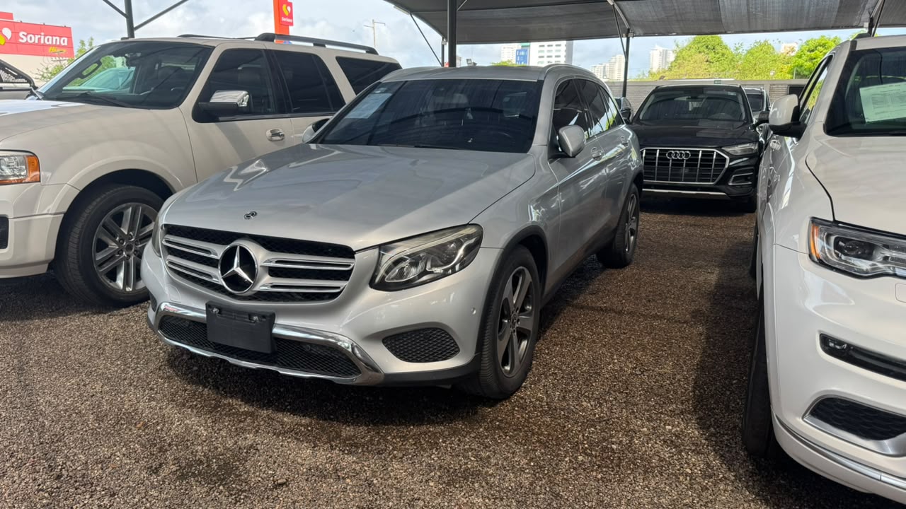 Clase GLC 2018 Gris - JF317280